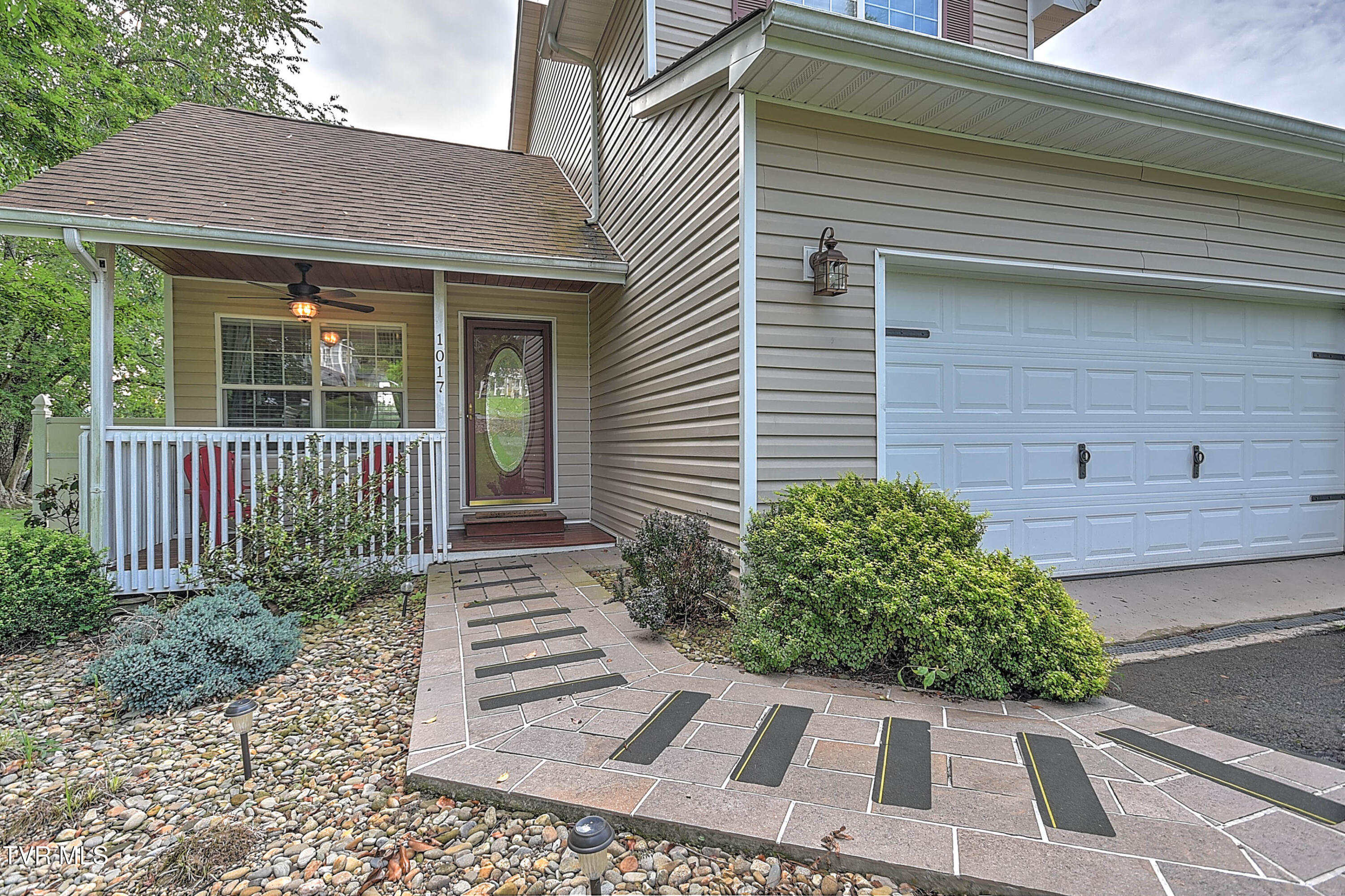 1017 Barber Road Bristol, TN 37620 - Photo 4 of 57 1017 Barber EL-5