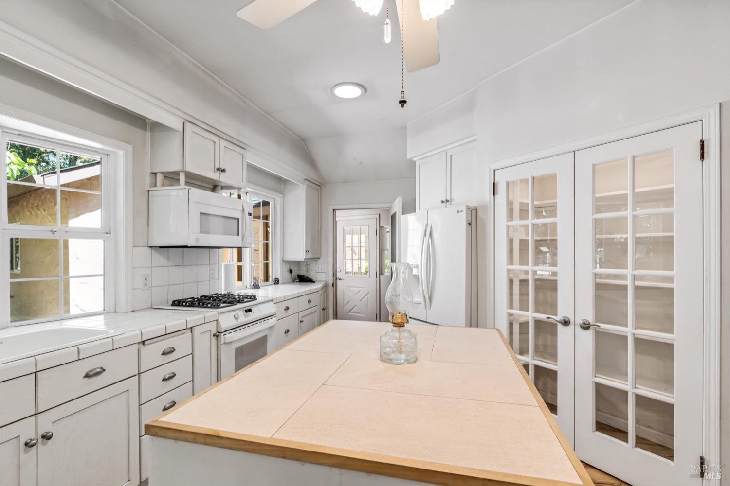 24800 Mendocino Pass Road Covelo, CA 95428 - Photo 4 of 57