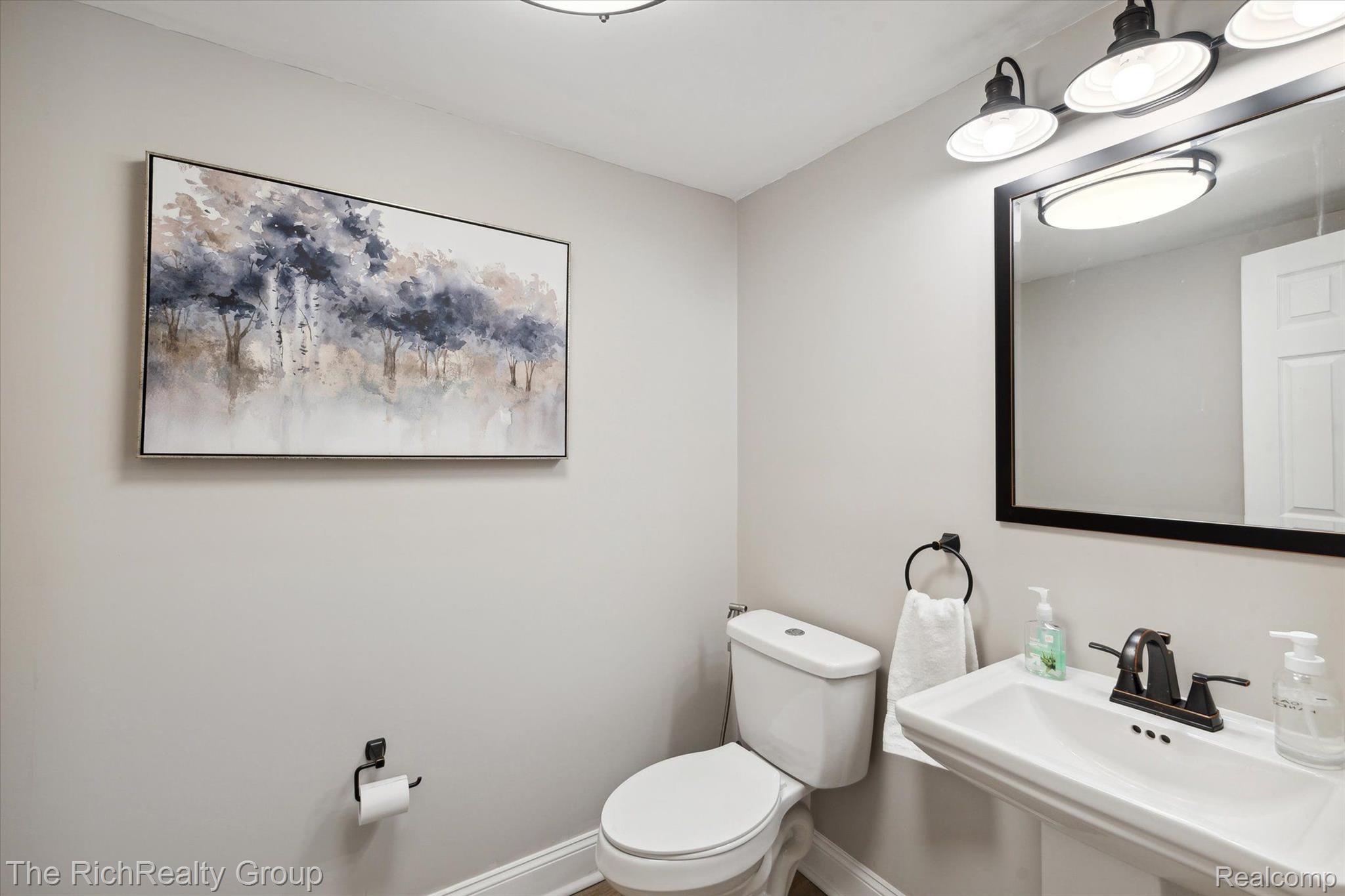 42695 Barchester Road Canton, MI 48187 - Photo 26 of 32 Gallery Image 26