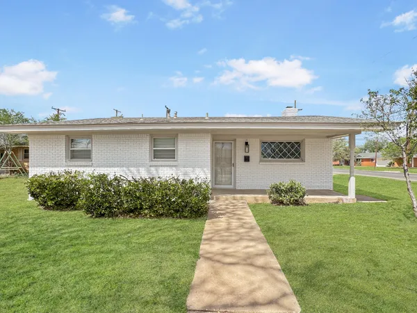 $265,000 | 5502 8th Street, Lubbock, TX 79416