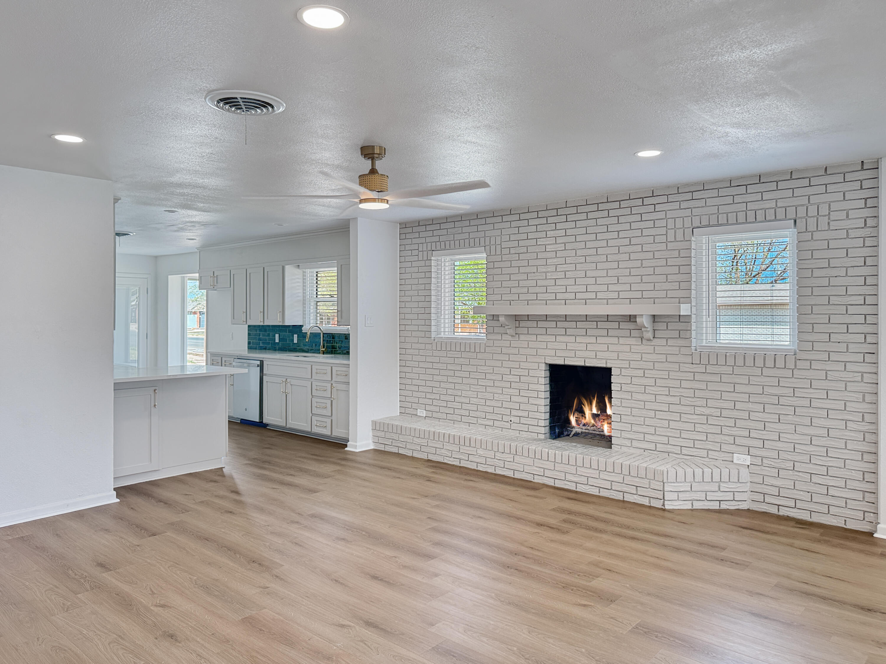 5502 8th Street Lubbock, TX 79416 - Photo 12 of 41 50e1a03c4f09a4250bf236e83e695dd634b8892f