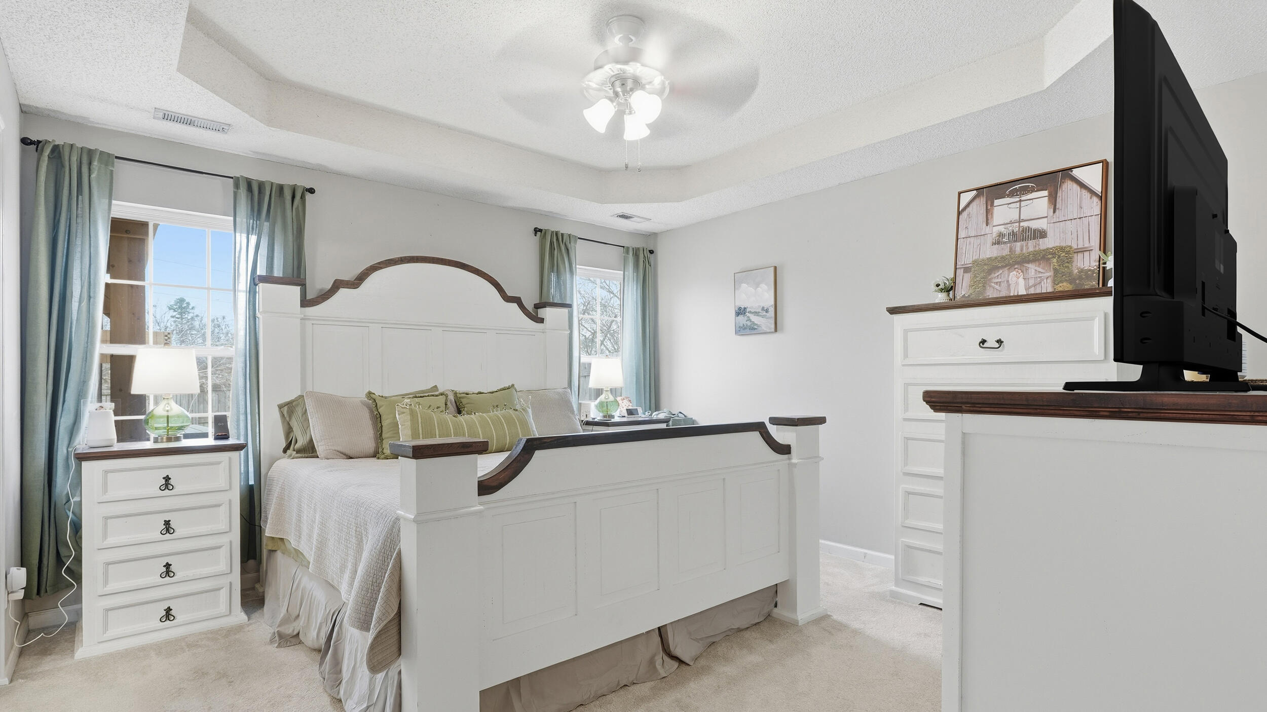 699 Colony Circle Fort Oglethorpe, GA 30742 - Photo 12 of 25 Primary bedroom