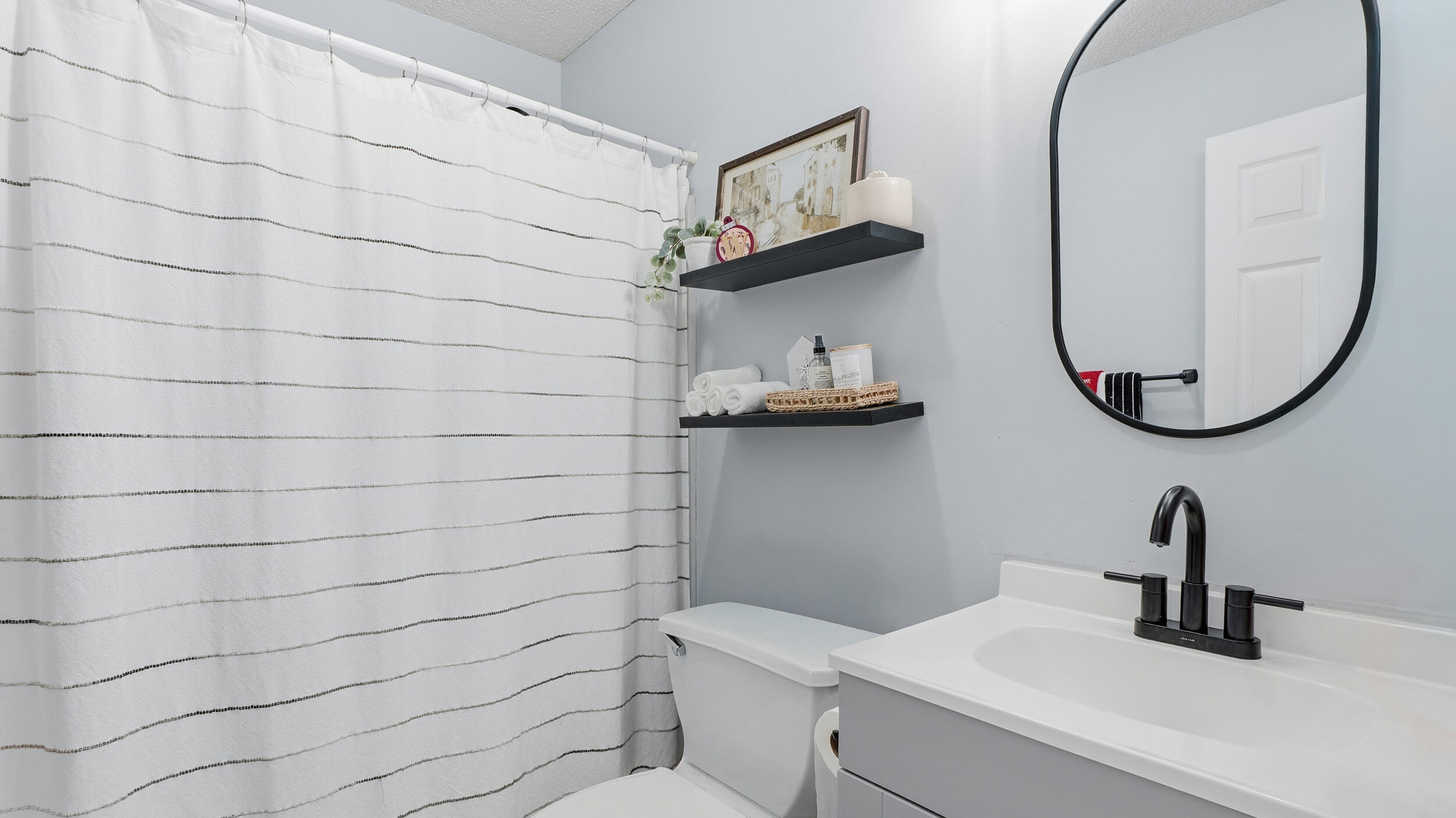 699 Colony Circle Fort Oglethorpe, GA 30742 - Photo 16 of 25 Bathroom 2