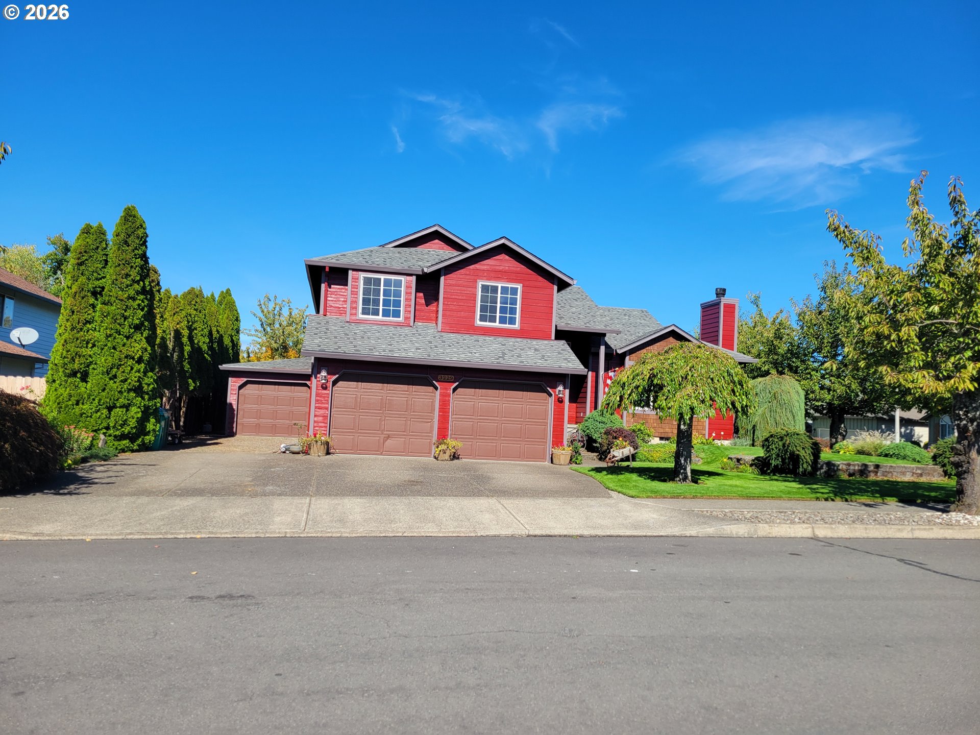 3229 Southwest 33rd Street Gresham, OR 97080 - Photo 2 of 24 Gallery Image 2
