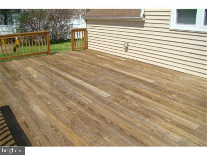 1818 Scott Road Oreland, PA 19075 - Photo 18 of 24 Deck