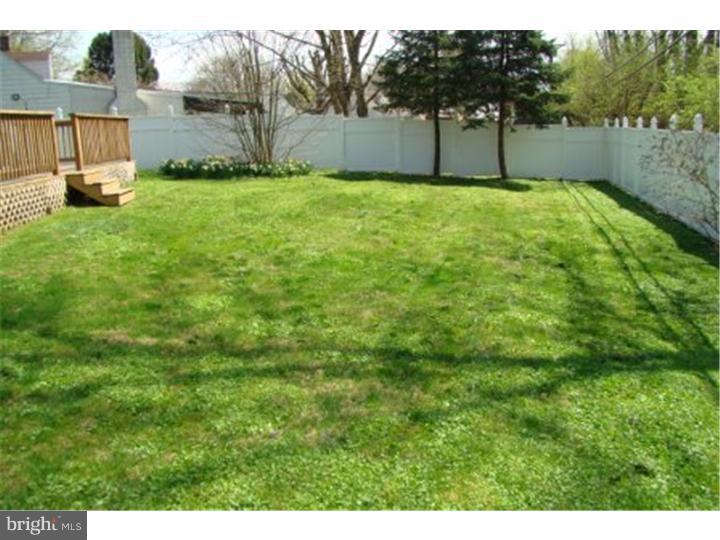 1818 Scott Road Oreland, PA 19075 - Photo 19 of 24 Exterior Back