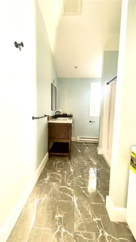 $1,850 | 216 Maple Avenue, Barrington, RI 02806