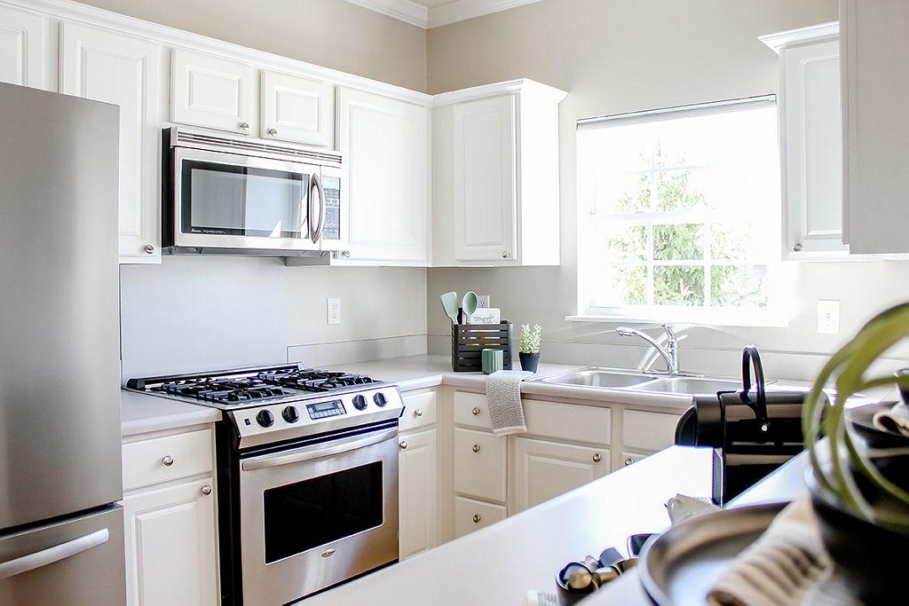 1487 Shadow Ridge Road Indianapolis, IN 46280 - Photo 4 of 46 Gallery Image 4
