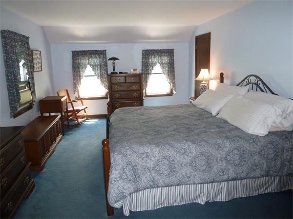 36 Lexington Road Dracut, MA 01826 - Photo 10 of 11 Gallery Image 10