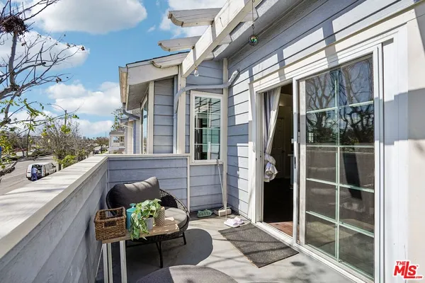 $699,000 | 2003 Artesia Boulevard, Unit 105, Torrance, CA 90504