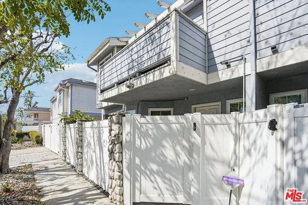 $699,000 | 2003 Artesia Boulevard, Unit 105, Torrance, CA 90504