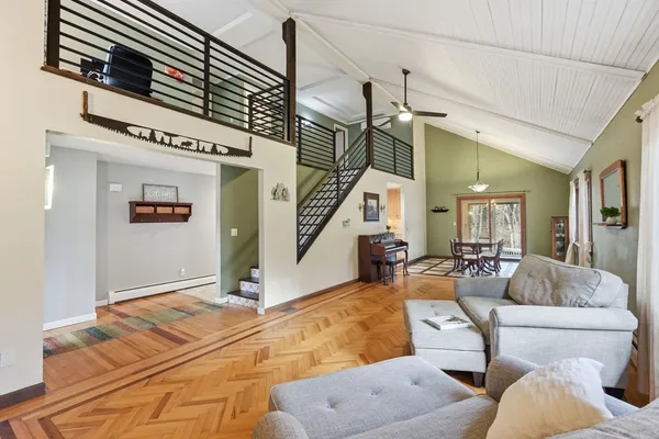 $525,000 | 6 Madison Avenue, Southampton, MA 01073