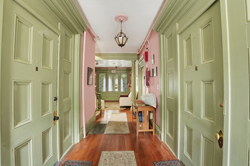 556 High Street Fall River, MA 02720 - Photo 4 of 36