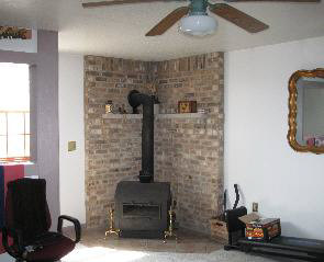 4709 School Road Temperance, MI 48182 - Photo 11 of 13 Family room