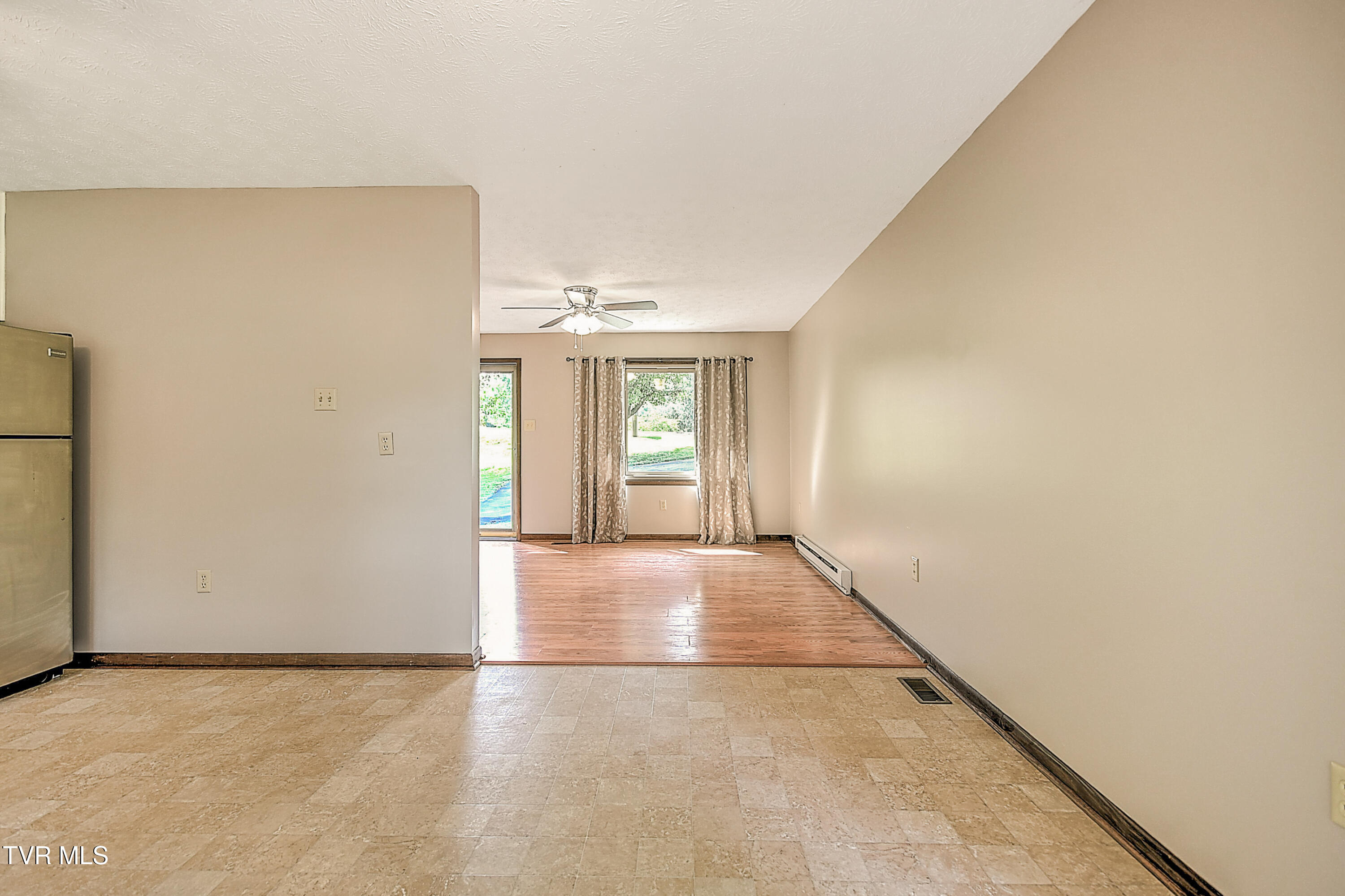 1297 Fall Creek Road Kingsport, TN 37664 - Photo 17 of 44 1297 Fall Creek Rd DB-19