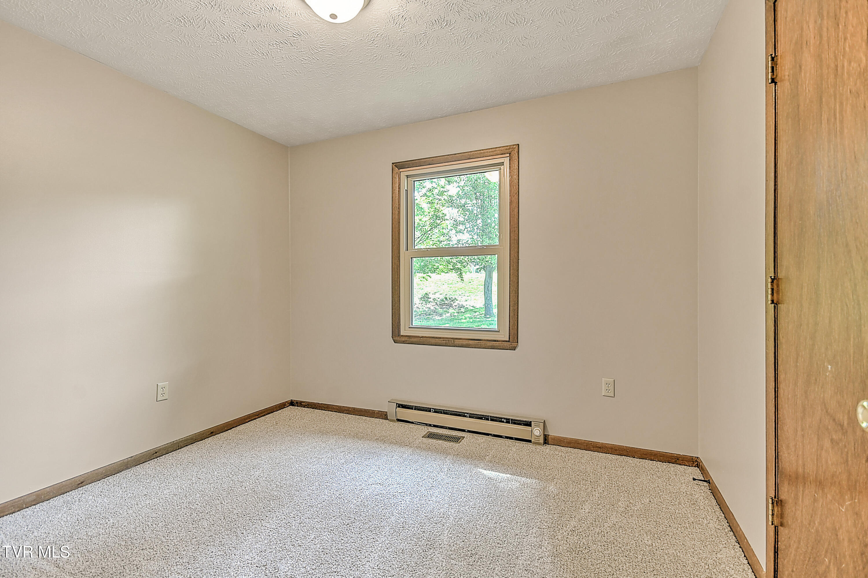1297 Fall Creek Road Kingsport, TN 37664 - Photo 19 of 44 1297 Fall Creek Rd DB-23