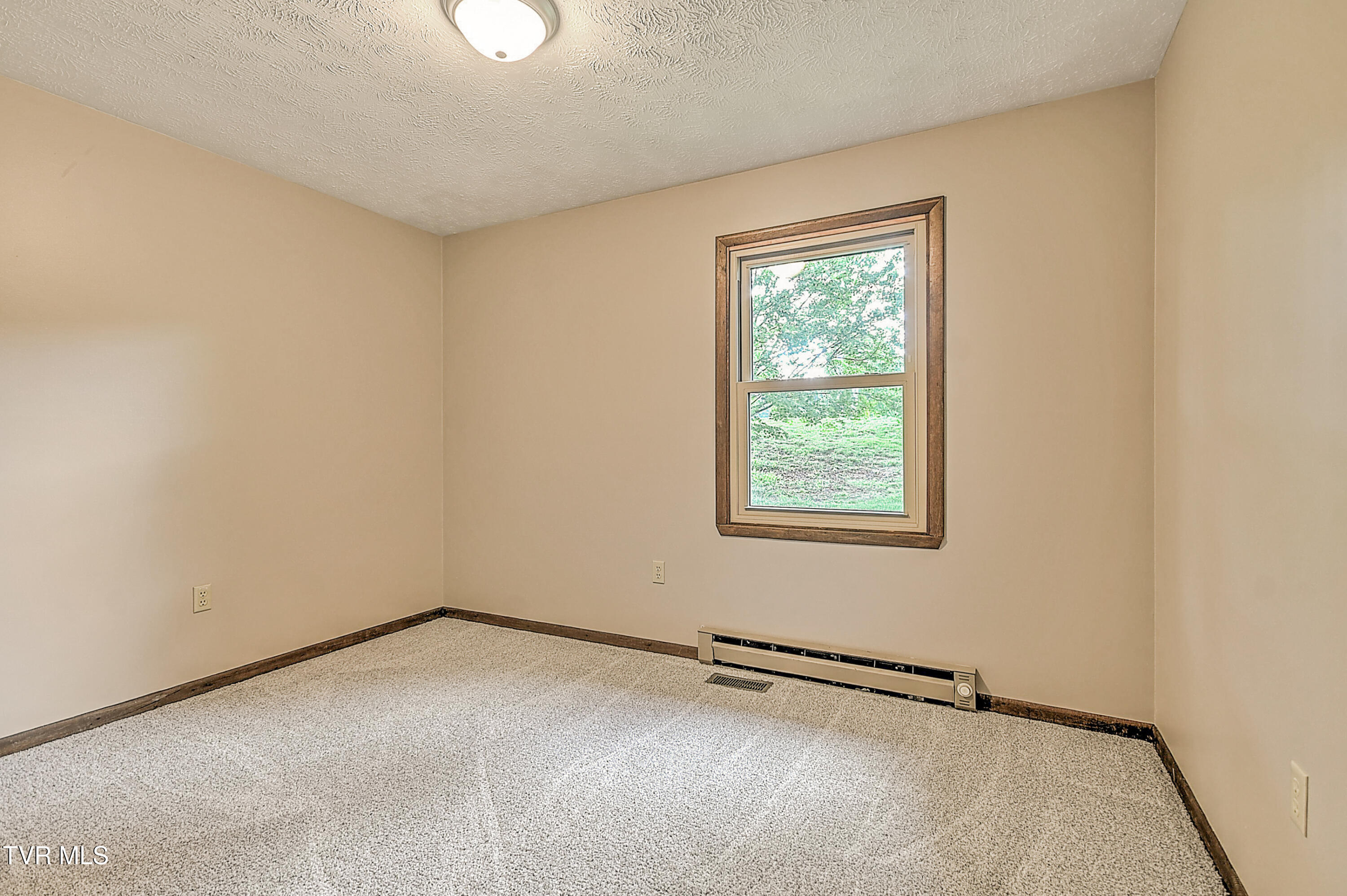 1297 Fall Creek Road Kingsport, TN 37664 - Photo 28 of 44 1297 Fall Creek Rd DB-32