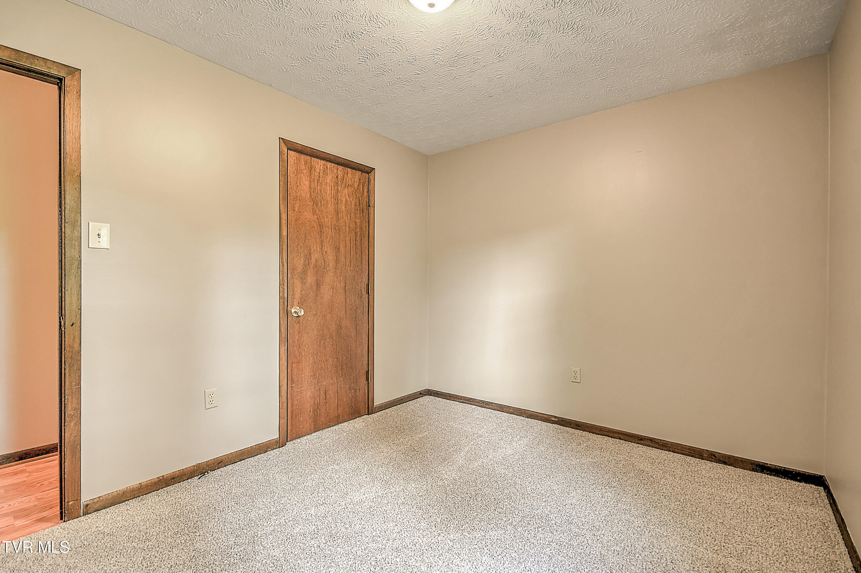 1297 Fall Creek Road Kingsport, TN 37664 - Photo 29 of 44 1297 Fall Creek Rd DB-33
