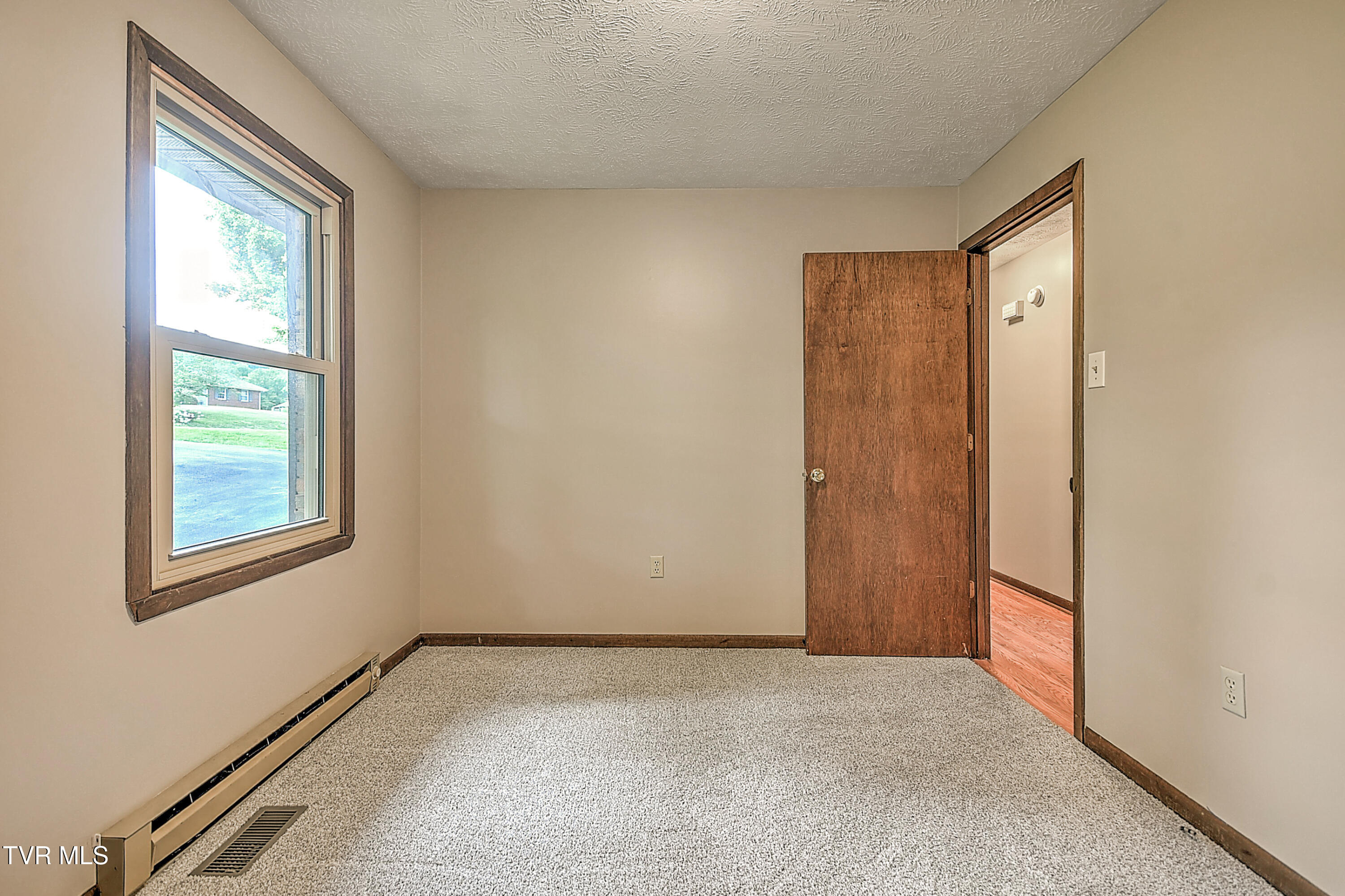 1297 Fall Creek Road Kingsport, TN 37664 - Photo 30 of 44 1297 Fall Creek Rd DB-34