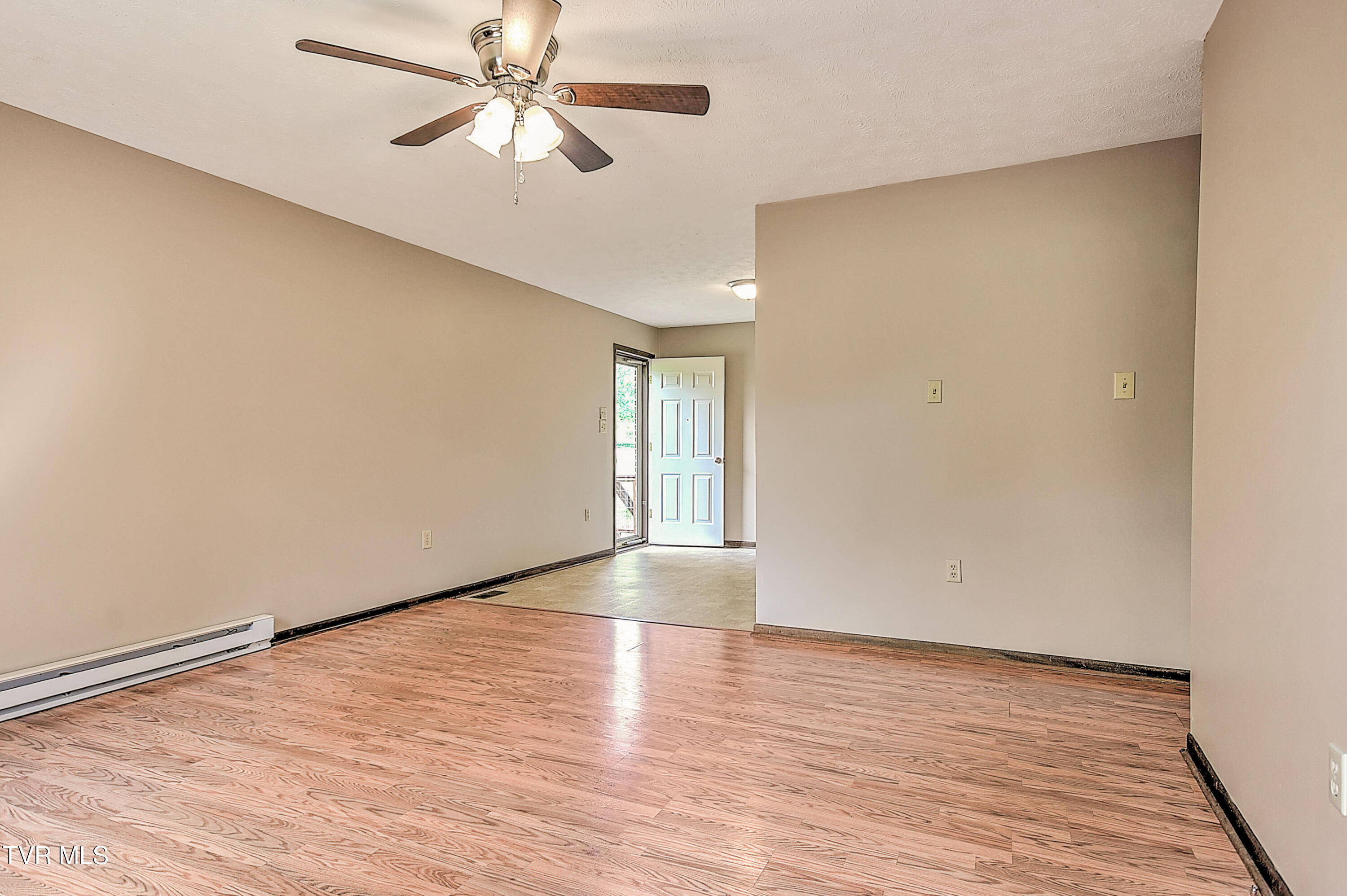1297 Fall Creek Road Kingsport, TN 37664 - Photo 5 of 44 1297 Fall Creek Rd DB-8