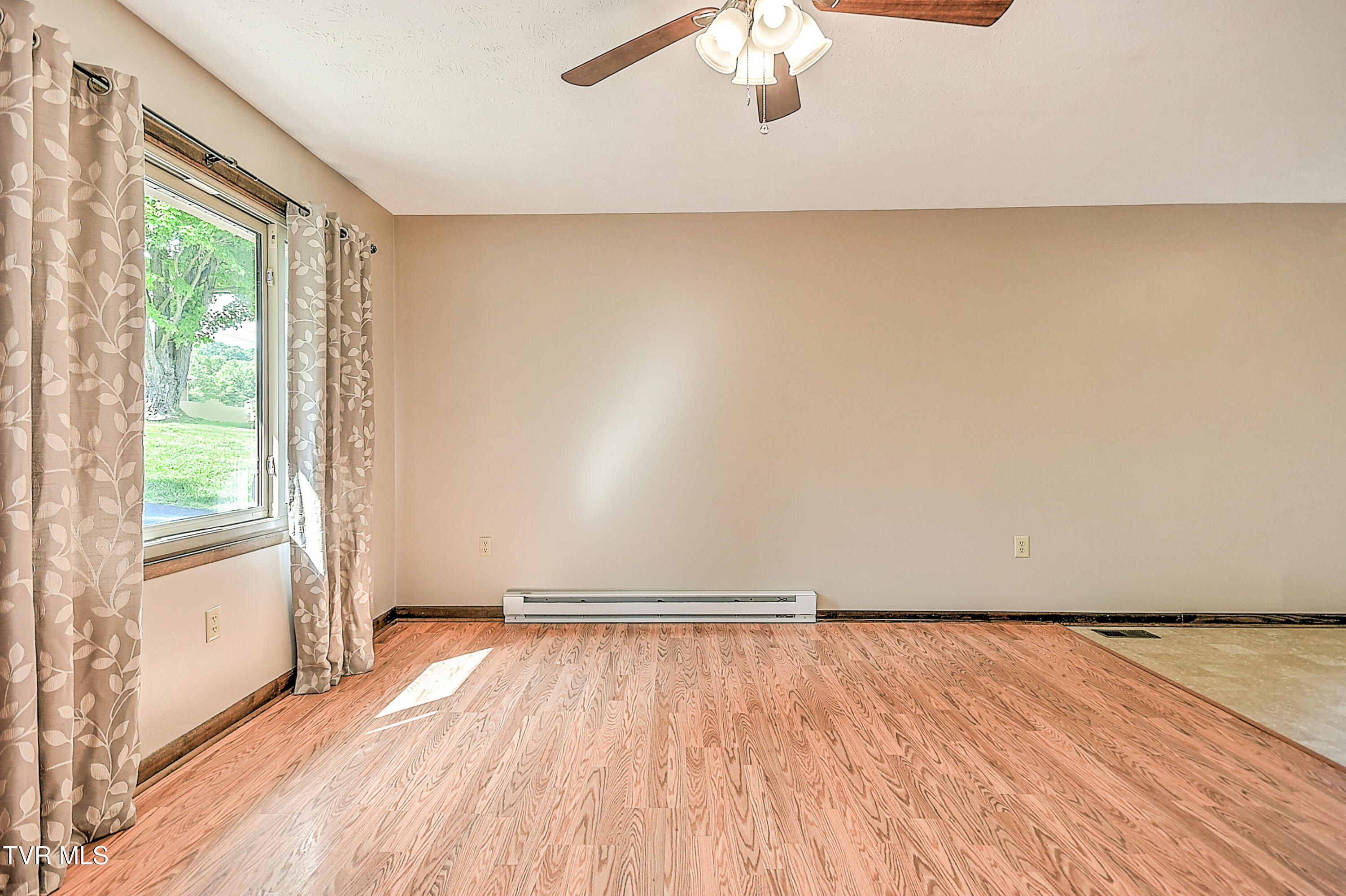 1297 Fall Creek Road Kingsport, TN 37664 - Photo 7 of 44 1297 Fall Creek Rd DB-10