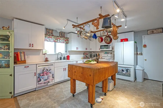 $599,000 | 163 Schoolhouse Lane, Toledo, WA 98591