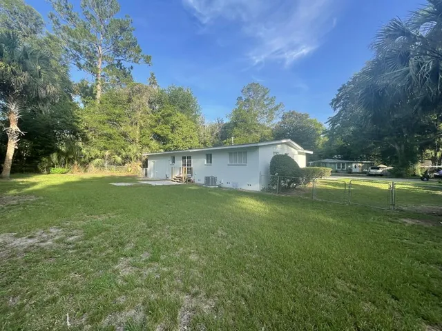 $1,900 | 3456 Northwest 7th Avenue, Gainesville, FL 32607