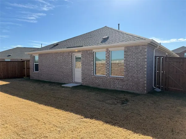 $1,775 | 14085 Ladbroke Street, Pilot Point, TX 76258