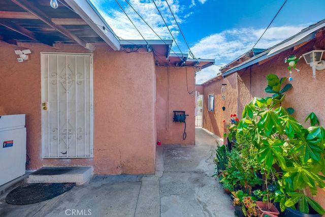 a view of a porch with furniture