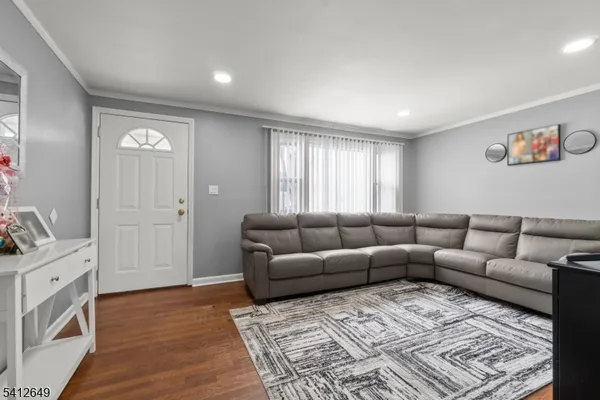 $549,900 | 429 1st Street, Middlesex, NJ 08846