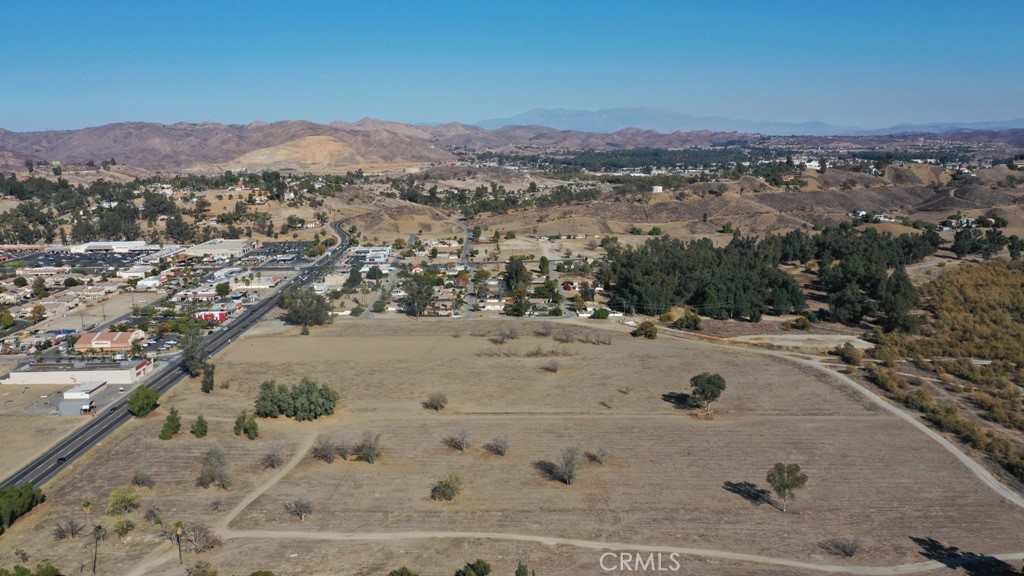 31360 Riverside Drive Lake Elsinore, CA 92530 - Photo 12 of 22