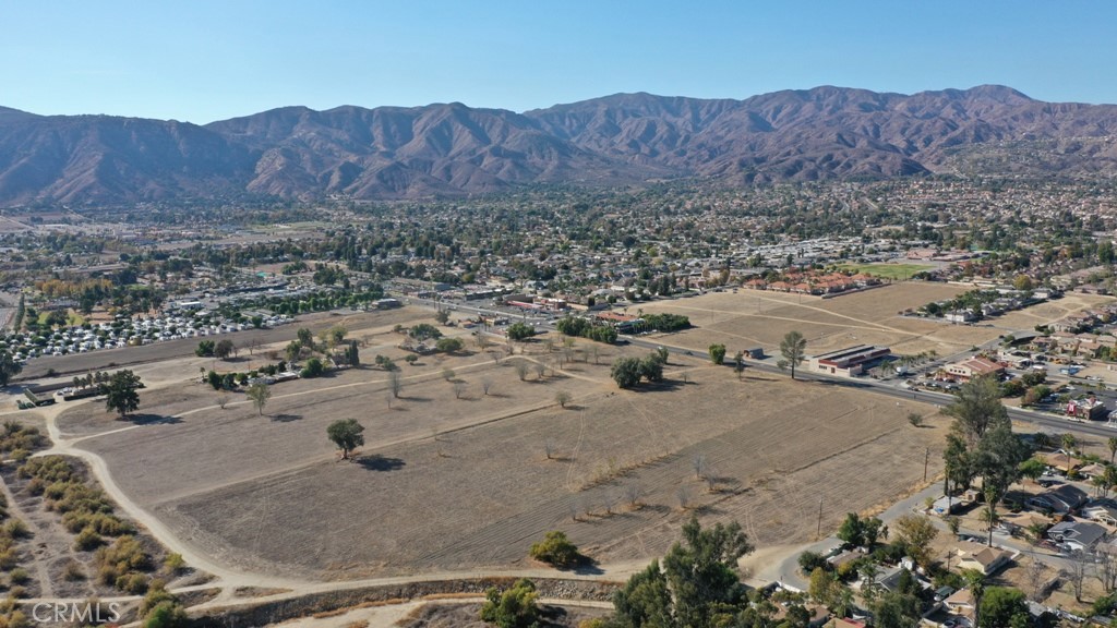 31360 Riverside Drive Lake Elsinore, CA 92530 - Photo 15 of 22