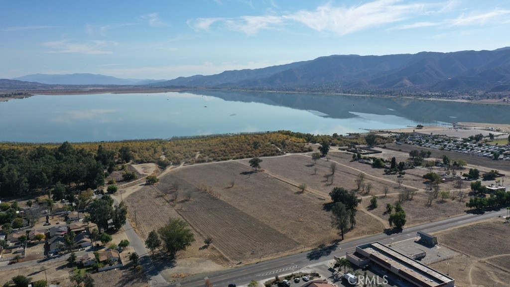 31360 Riverside Drive Lake Elsinore, CA 92530 - Photo 18 of 22