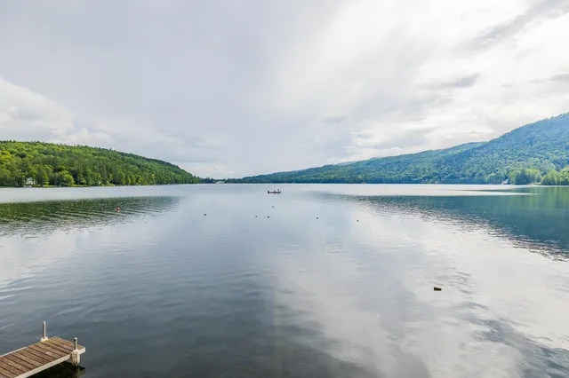 $2,000,000 | 106 Cliff Mull Lane, Fairlee, VT 05045