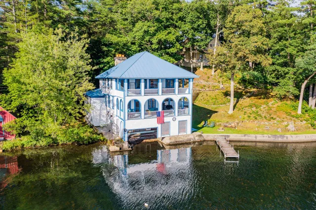 $2,000,000 | 106 Cliff Mull Lane, Fairlee, VT 05045