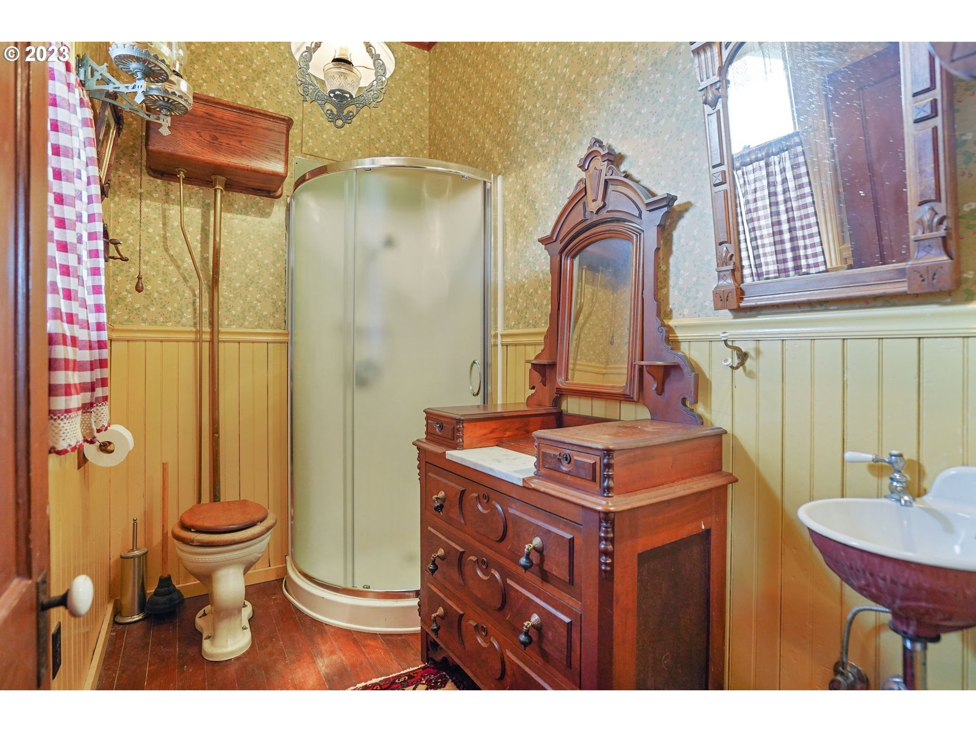 1106 Southwest Ferry Street Albany, OR 97321 - Photo 13 of 29 Gallery Image 13