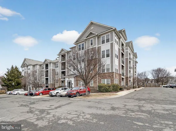 $1,900 | 1311 Karen Boulevard, Unit 205, Capitol Heights, MD 20743
