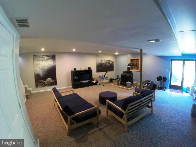 2130 Traceys Road Sparks, MD 21152 - Photo 12 of 19 Interior (General)