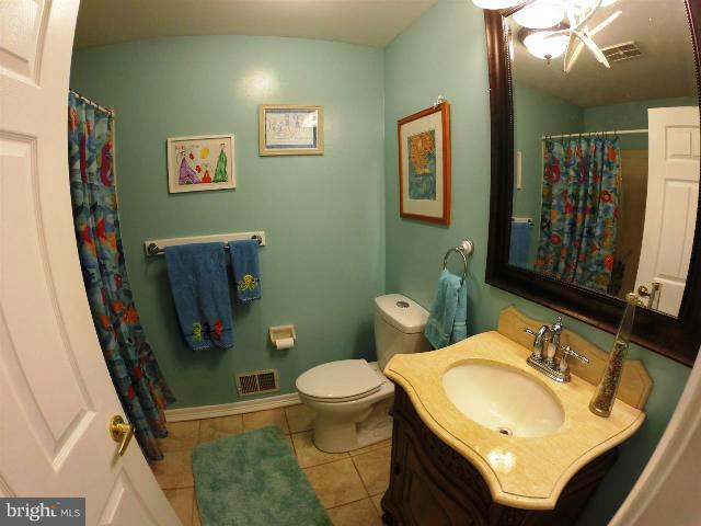 2130 Traceys Road Sparks, MD 21152 - Photo 17 of 19 Interior (General)