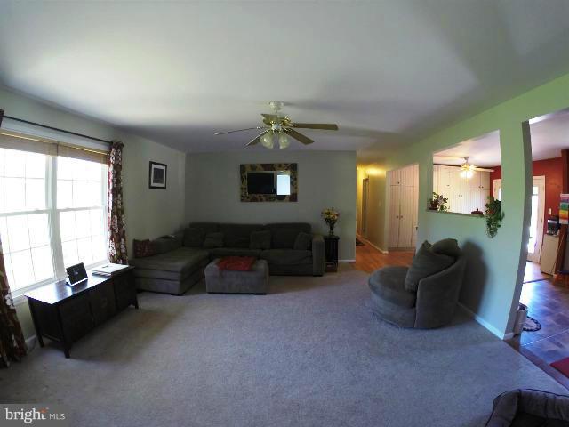 2130 Traceys Road Sparks, MD 21152 - Photo 7 of 19 Interior (General)