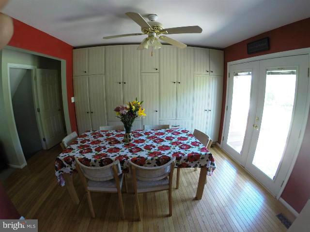 2130 Traceys Road Sparks, MD 21152 - Photo 9 of 19 Interior (General)
