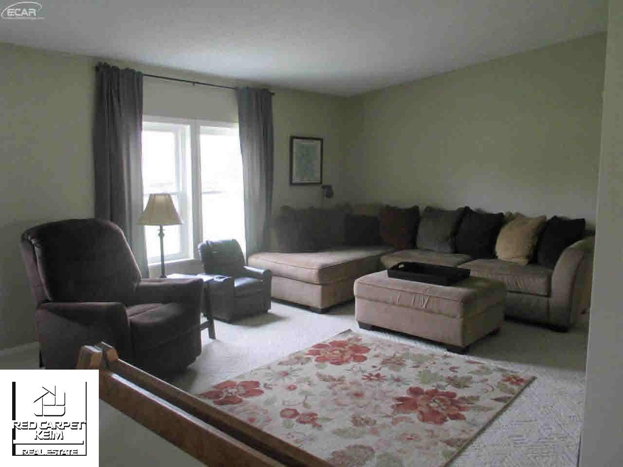 12328 East Richfield Road Davison, MI 48423 - Photo 5 of 24 21140241-4.JPG