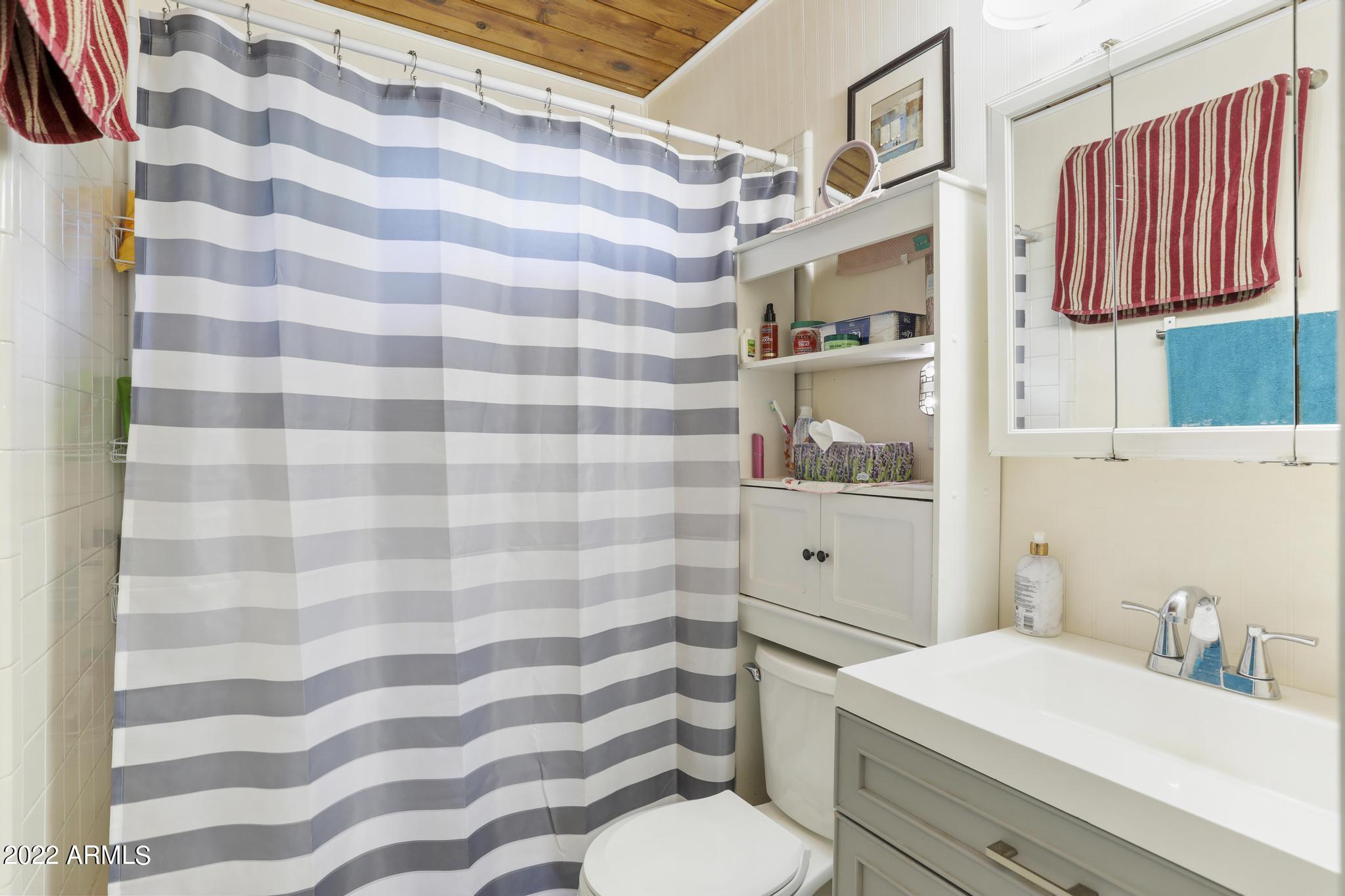 806 North Colcord Road Payson, AZ 85541 - Photo 9 of 22 Bathroom
