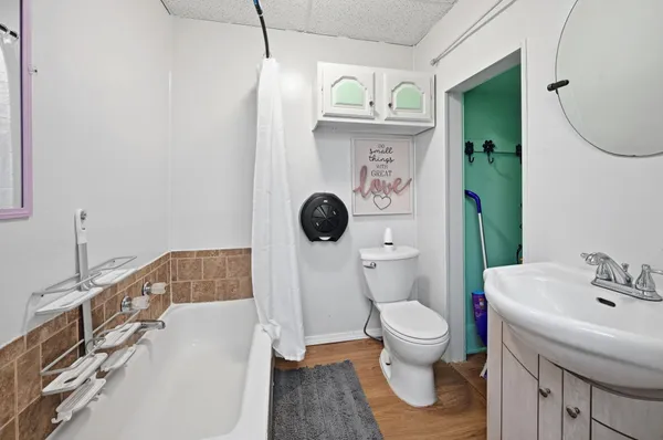 $139,000 | 406 East Ciro Street, Truman, MN 56088