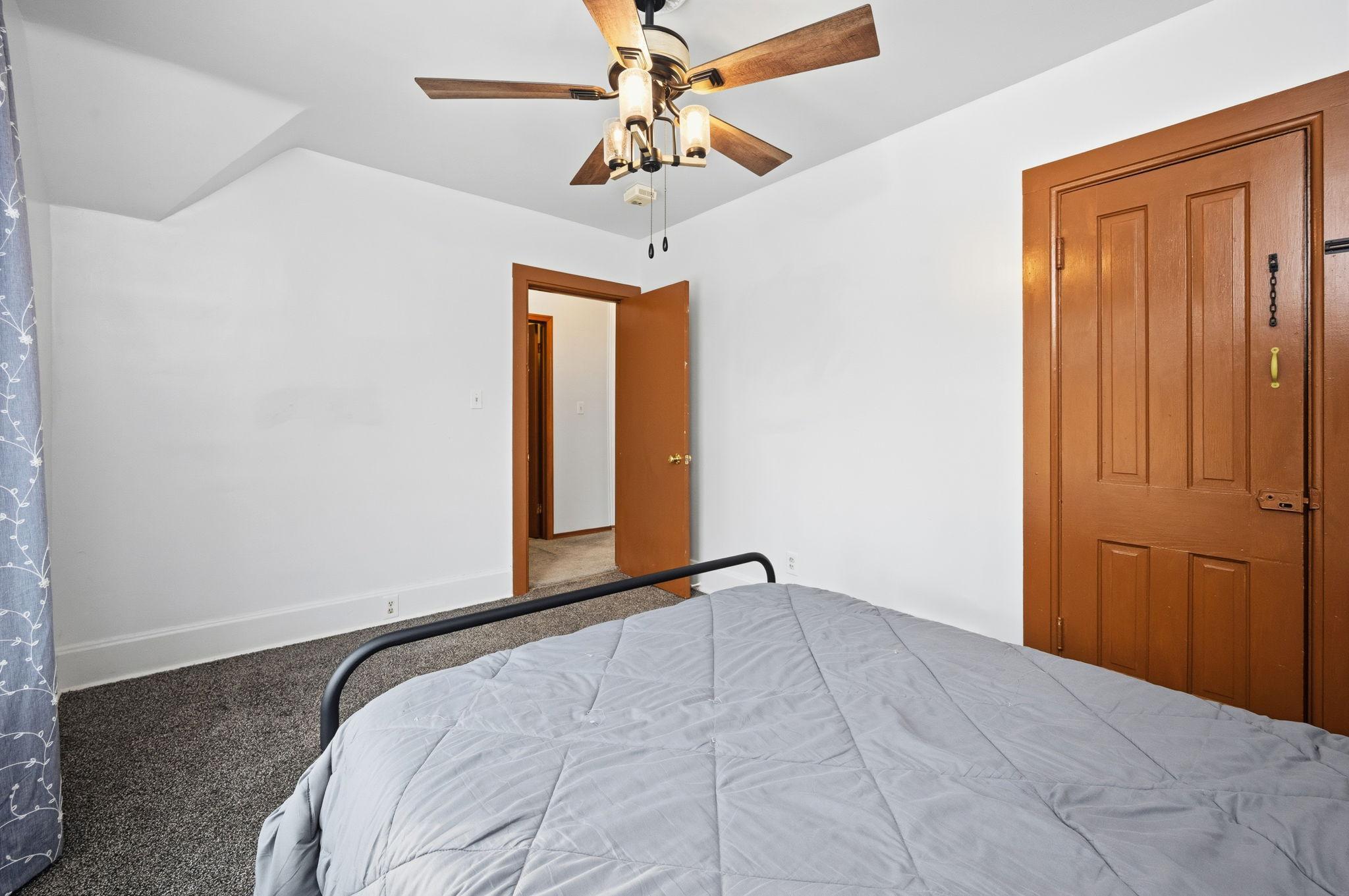 406 East Ciro Street Truman, MN 56088 - Photo 18 of 35