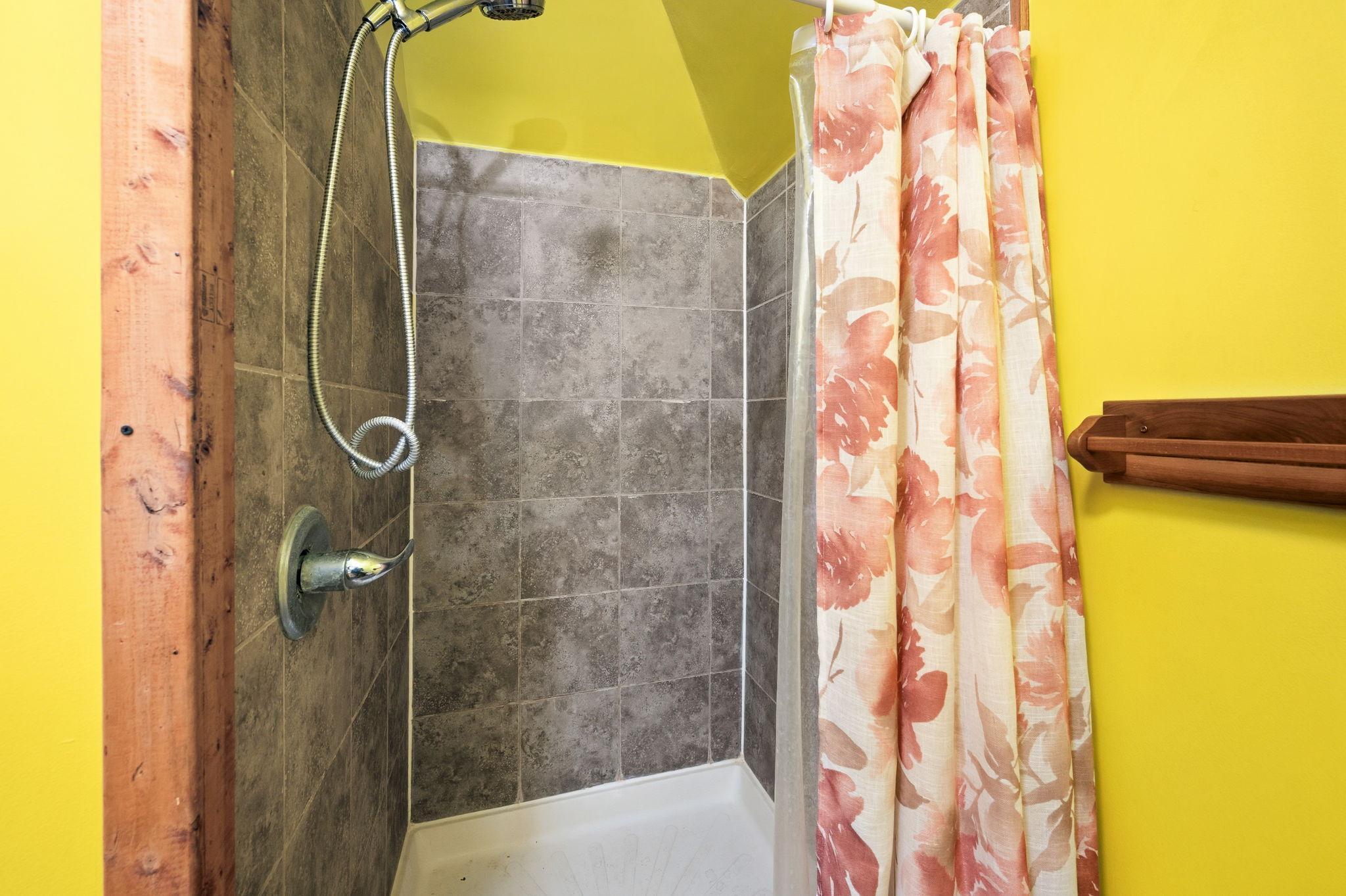 406 East Ciro Street Truman, MN 56088 - Photo 20 of 35