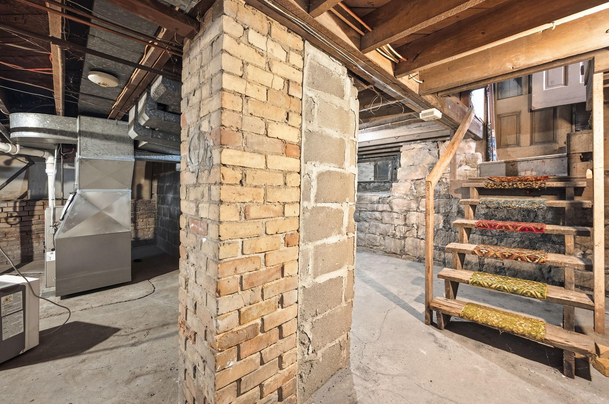 406 East Ciro Street Truman, MN 56088 - Photo 23 of 35