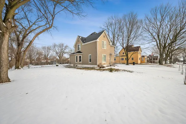 $139,000 | 406 East Ciro Street, Truman, MN 56088