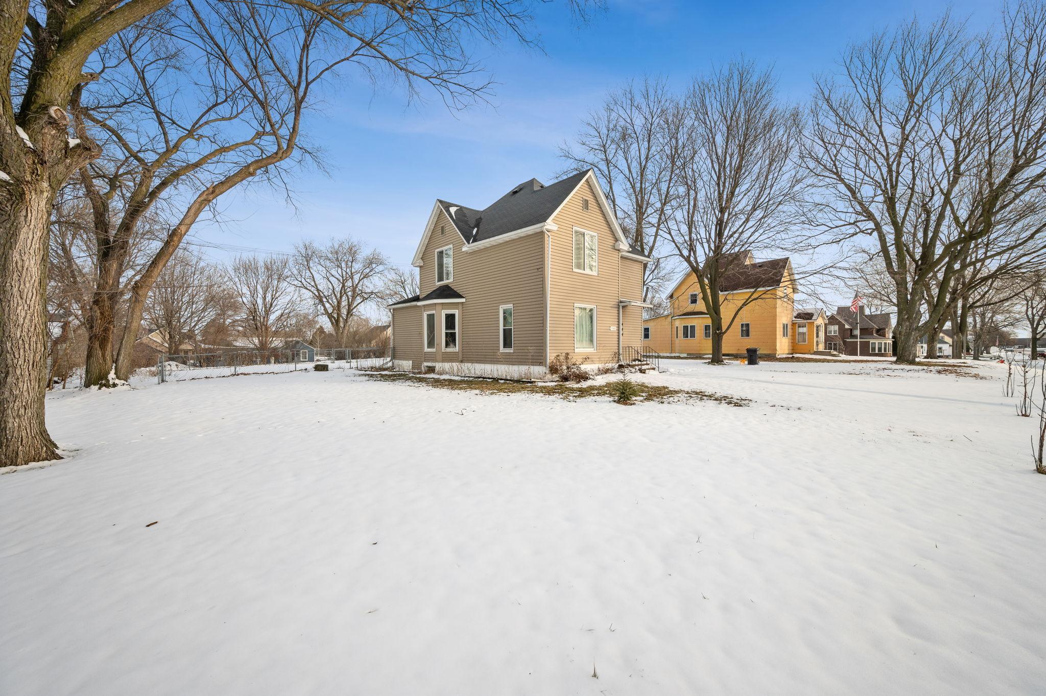 406 East Ciro Street Truman, MN 56088 - Photo 26 of 35