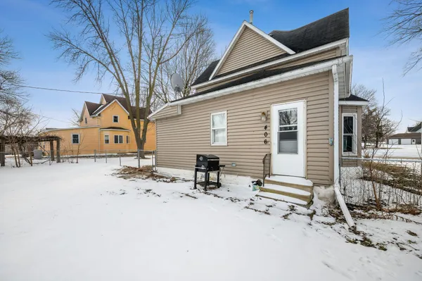 $139,000 | 406 East Ciro Street, Truman, MN 56088